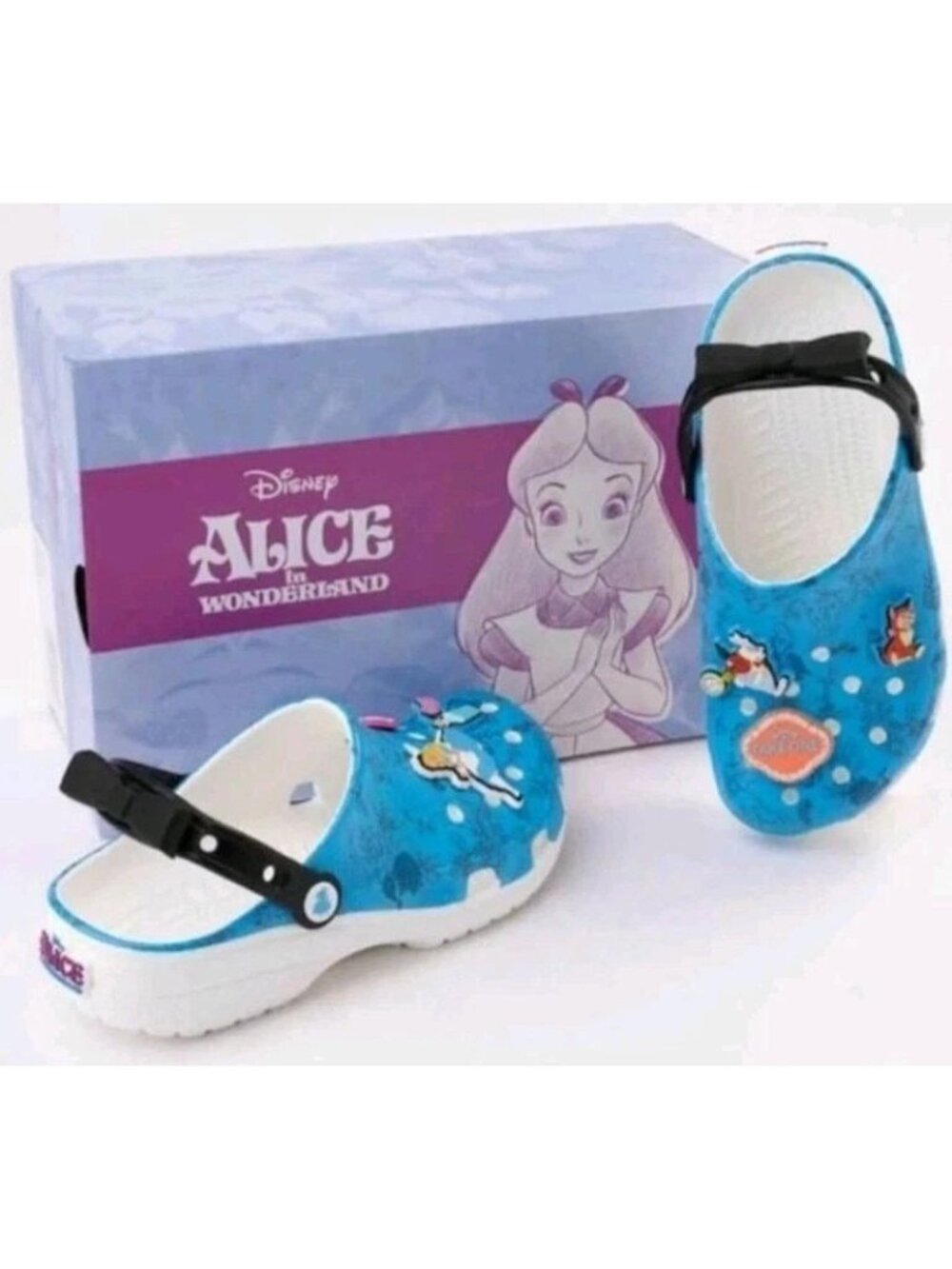 CROCS Disney Alice in Wonderland Classic Clog 211191 with Jibbitz Size 6 Women’s
